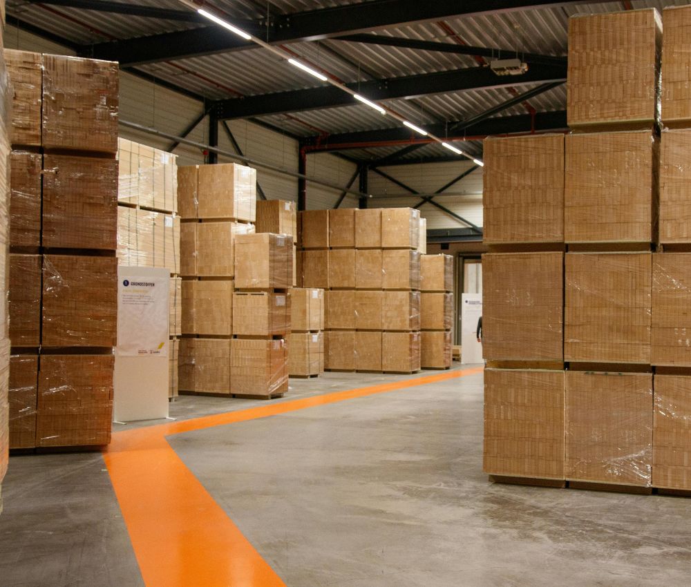 Đóng gói gửi đi sau khi hoàn thiện sản phẩm