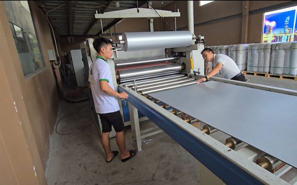 Quy trình đặt hàng tấm ốp than tre tại nhà máy gồm 4 bước cơ bản