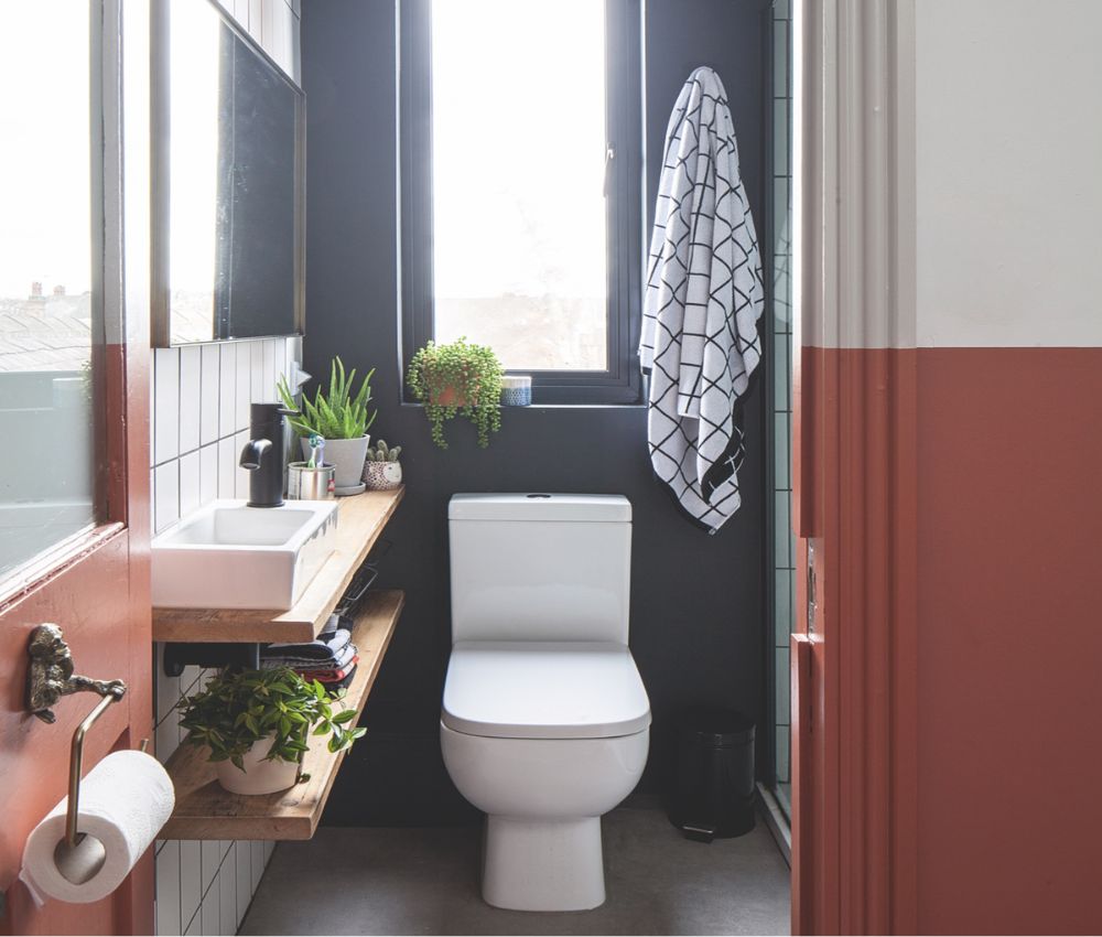 Vị trí đặt nhà vệ sinh trong nhà ống cho tầng 2, 3 là khu vực cuối hành lang