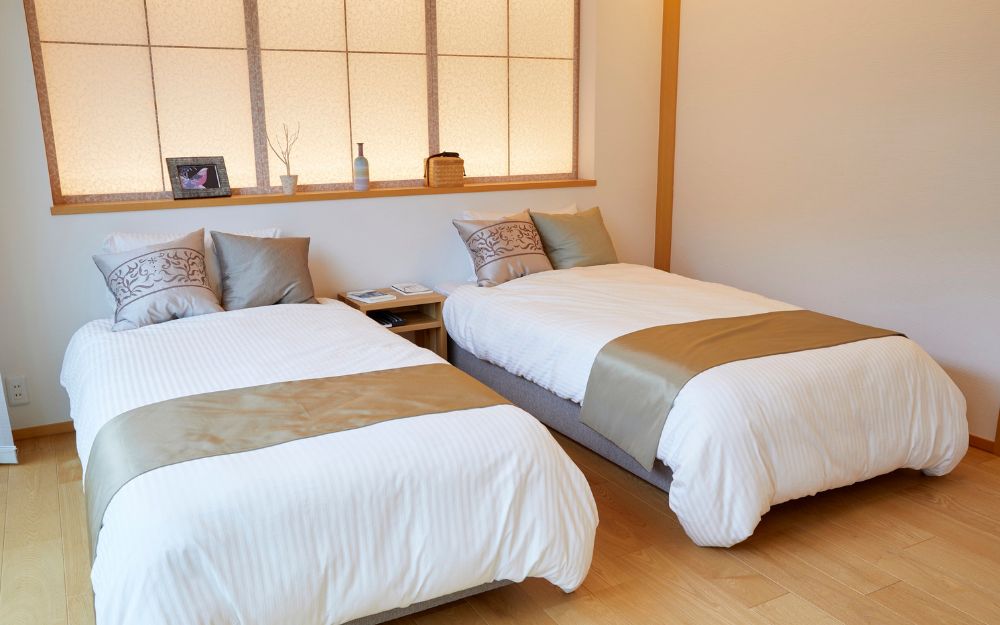 Tone màu sáng giúp không gian trở nên thoáng và rộng hơn