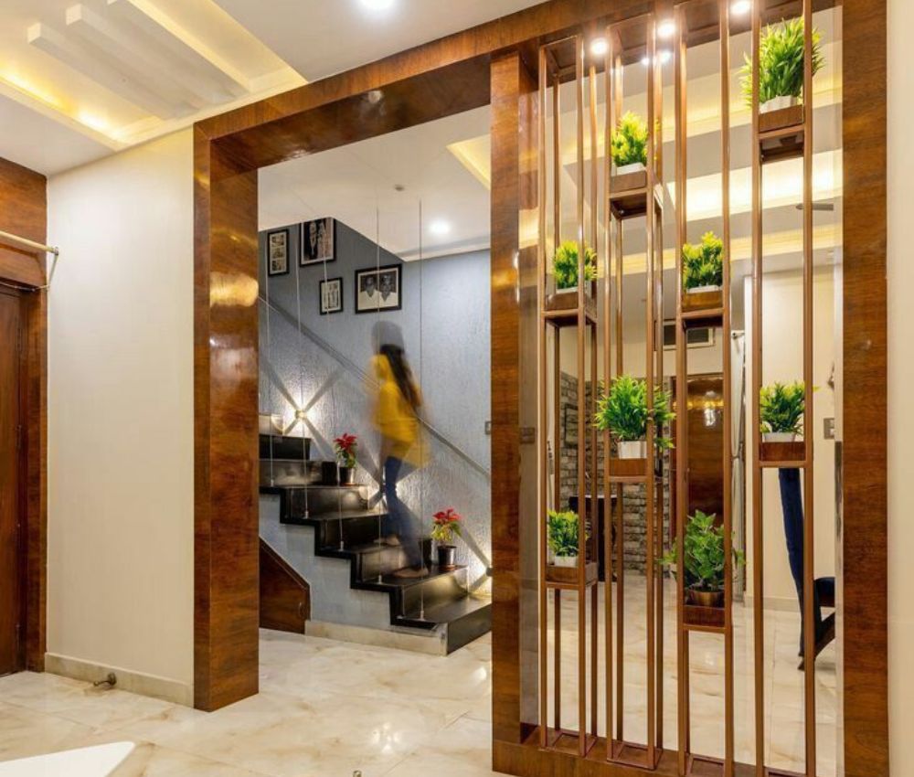 Vách ngăn gỗ kính cường lực thường có chi phí vật liệu và thi công cao