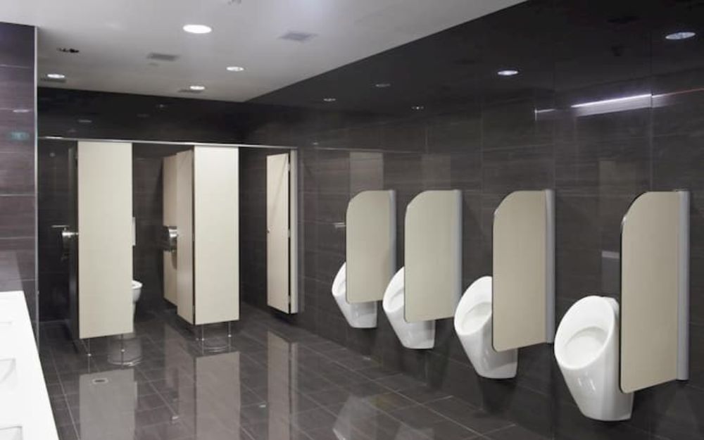 Vách ngăn vệ sinh Compact HPL có khả năng chịu nước 100%