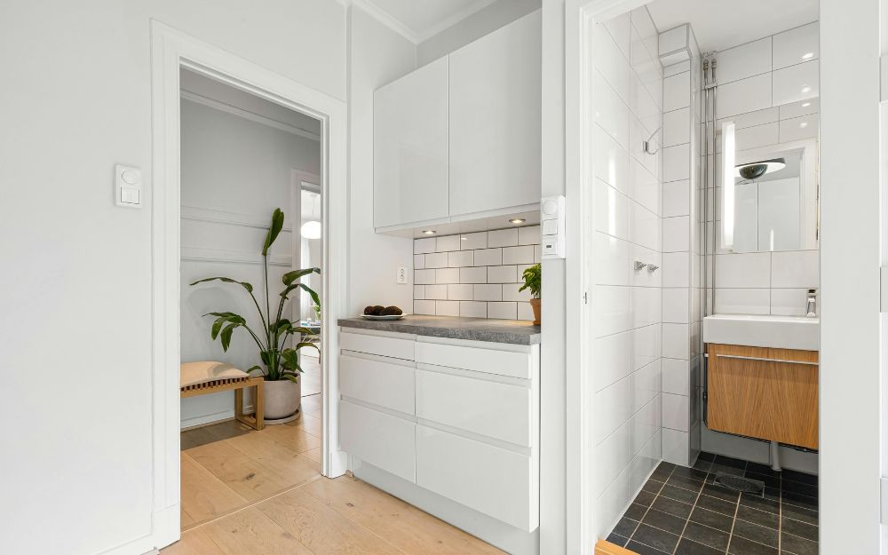 Xét về phong thủy bếp không nên để quá gần nhà vệ sinh