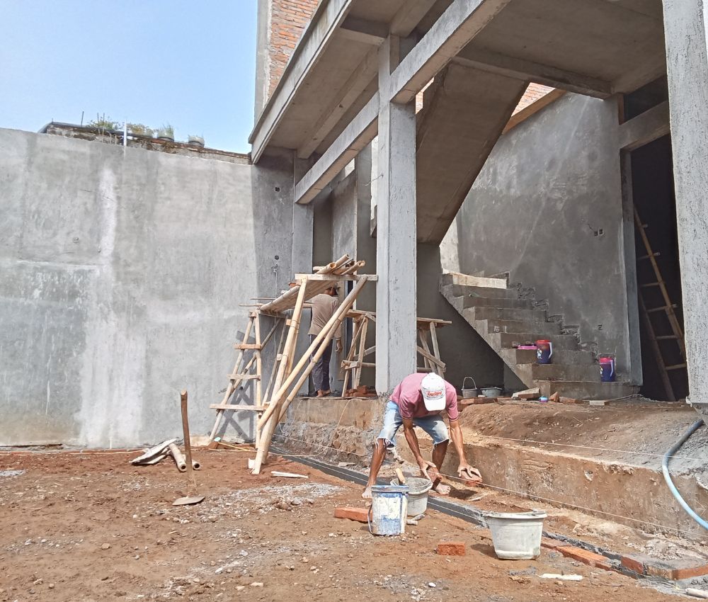 Lún móng không đều là một trong những nguyên nhân tường nhà bị nứt ngang