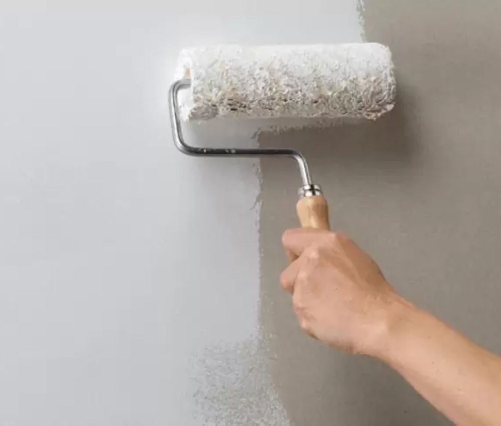 Các loại sơn chuyên dụng có khả năng chống ẩm hạn chế tình trạng trần đổ mồ hôi