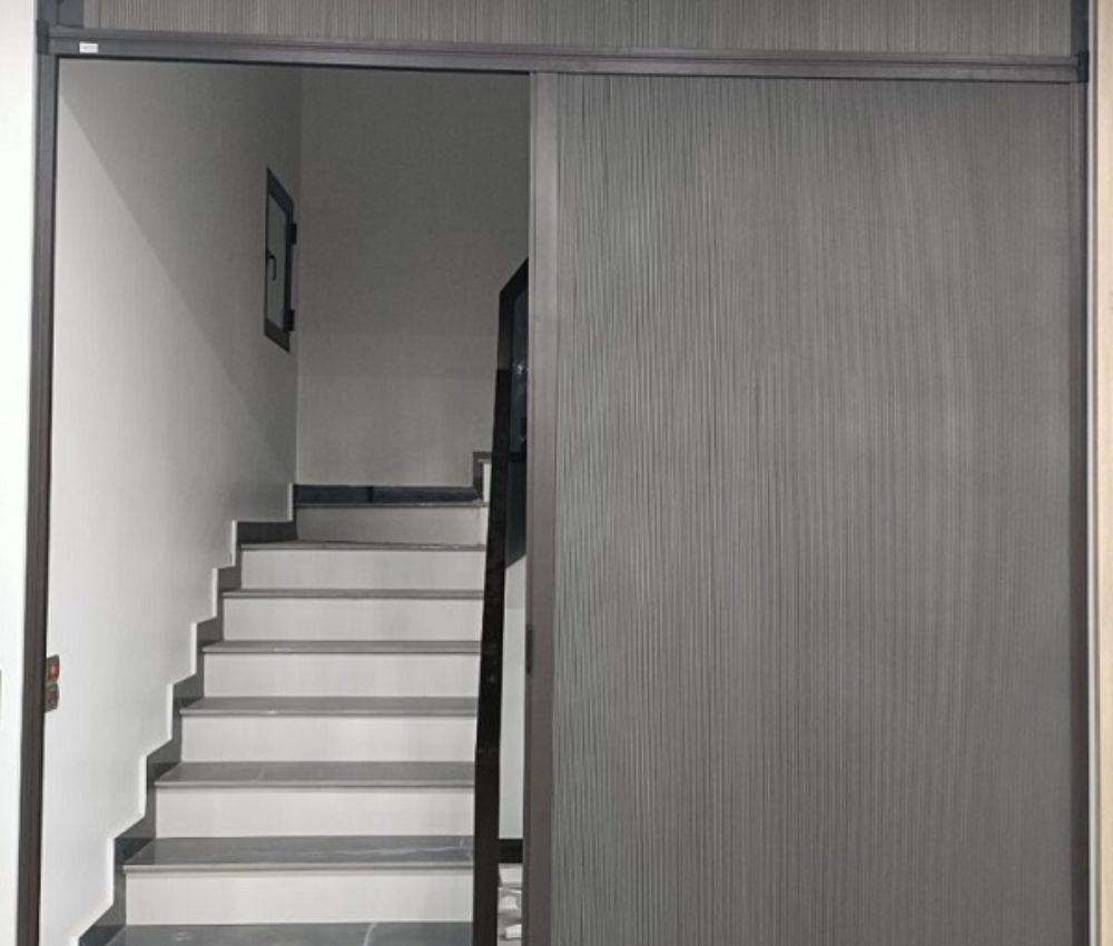 Vách ngăn panel có kết cấu lắp ghép nên thi công nhanh, ít bụi bẩn